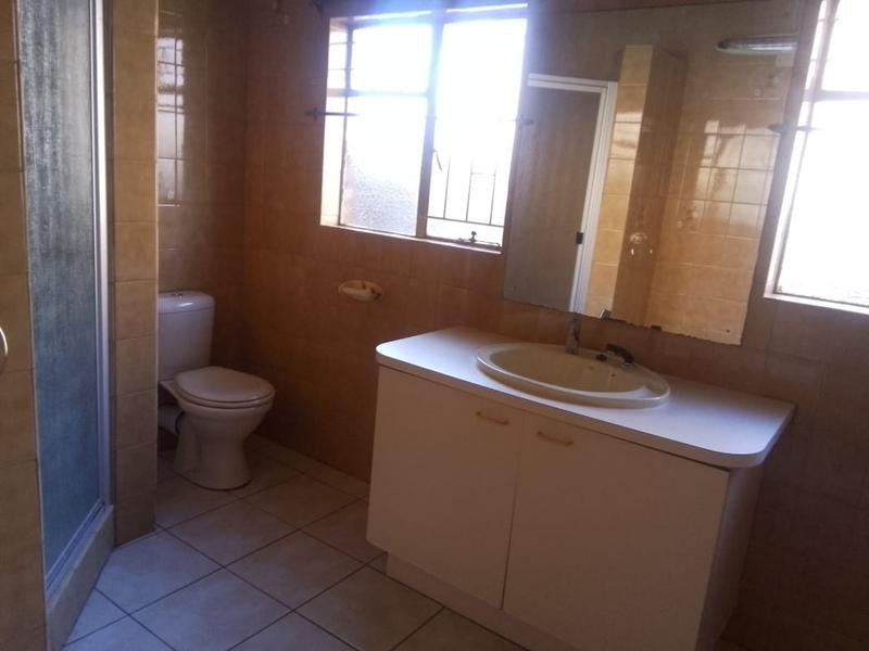 4 Bedroom Property for Sale in Vanderbijlpark SE 3 Gauteng