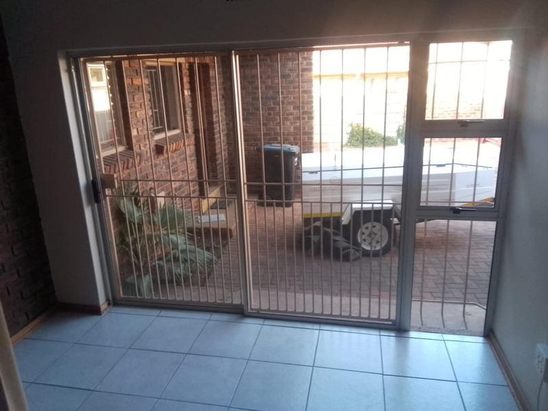 4 Bedroom Property for Sale in Vanderbijlpark SE 3 Gauteng