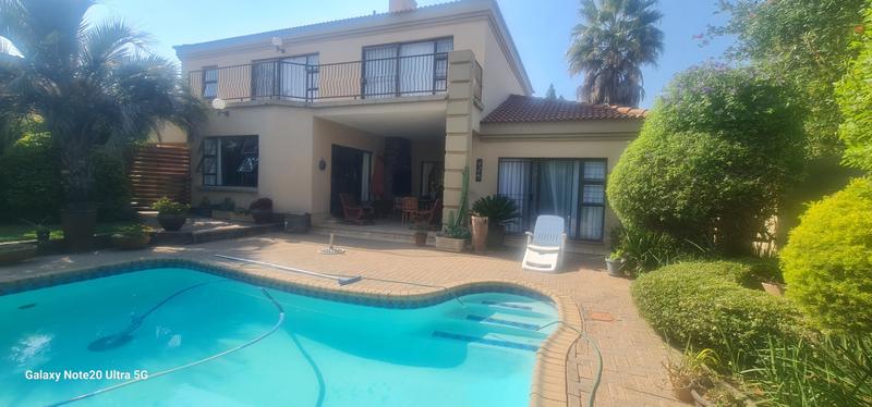 5 Bedroom Property for Sale in Vanderbijlpark SE 4 Gauteng