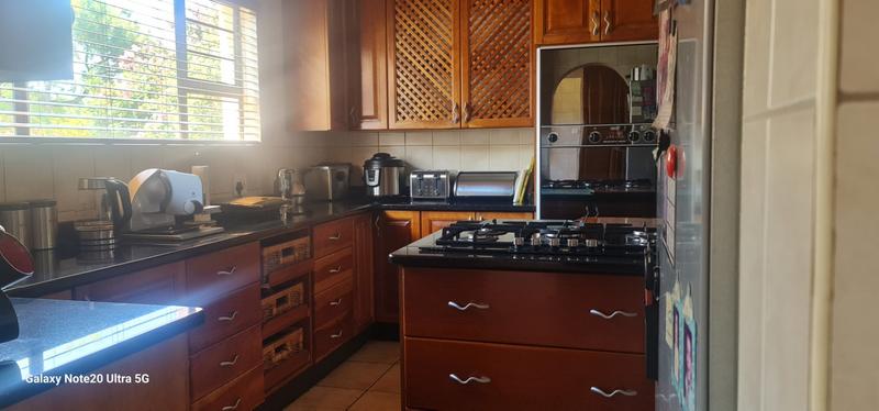 5 Bedroom Property for Sale in Vanderbijlpark SE 4 Gauteng