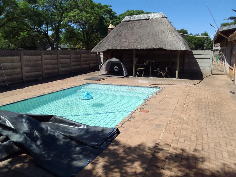 4 Bedroom Property for Sale in Vanderbijlpark SW 5 Gauteng