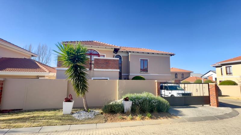 4 Bedroom Property for Sale in Broadacres Gauteng