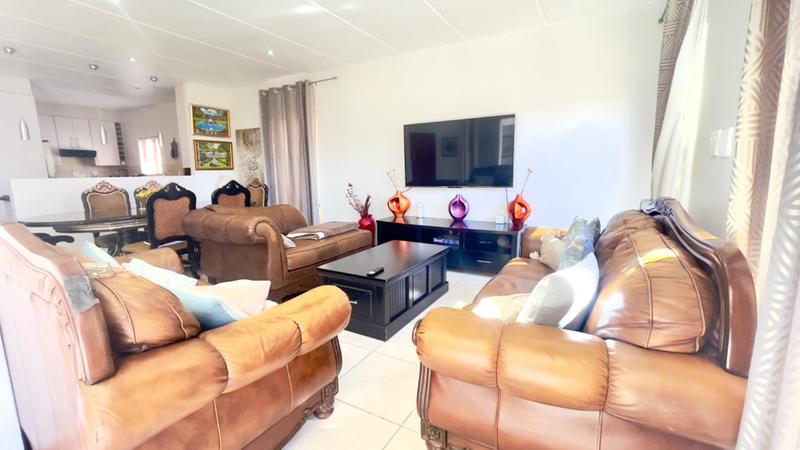 4 Bedroom Property for Sale in Broadacres Gauteng