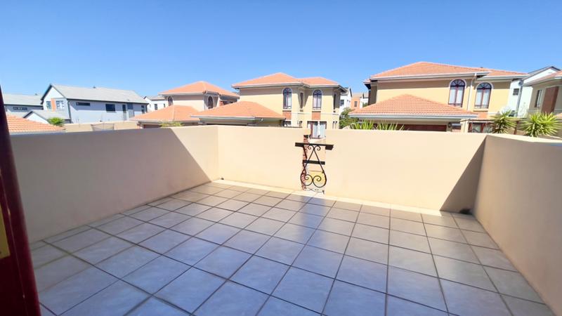 4 Bedroom Property for Sale in Broadacres Gauteng