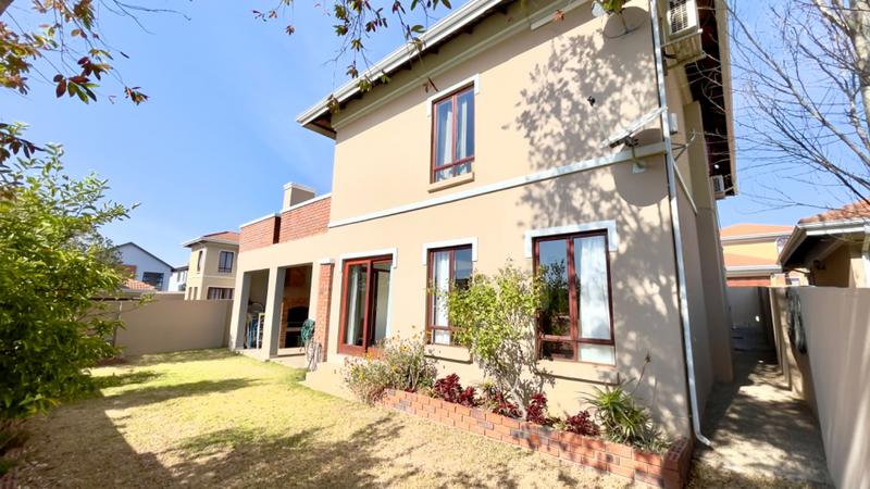 4 Bedroom Property for Sale in Broadacres Gauteng