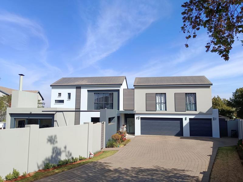 4 Bedroom Property for Sale in Midstream Ridge Gauteng