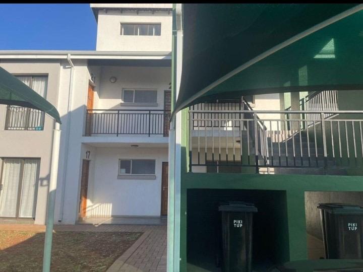 2 Bedroom Property for Sale in Protea Glen Gauteng