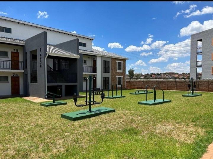 2 Bedroom Property for Sale in Protea Glen Gauteng