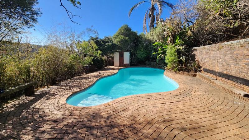 4 Bedroom Property for Sale in Glenvista Gauteng