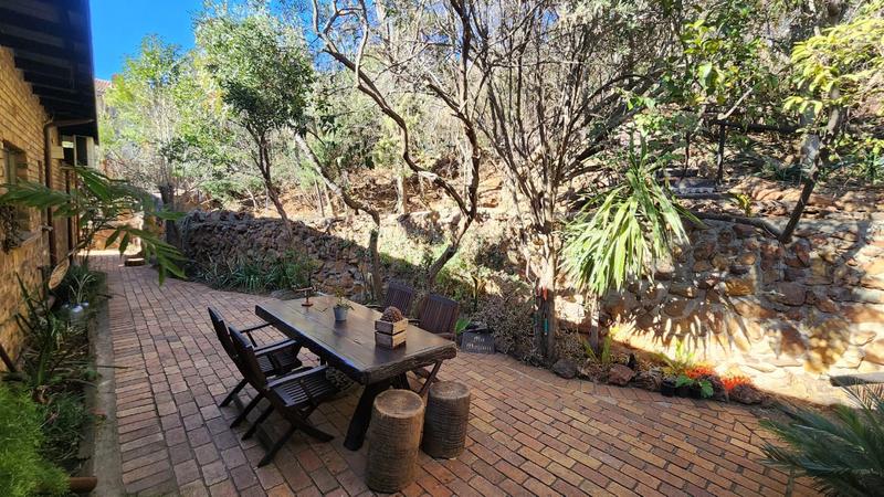 4 Bedroom Property for Sale in Glenvista Gauteng