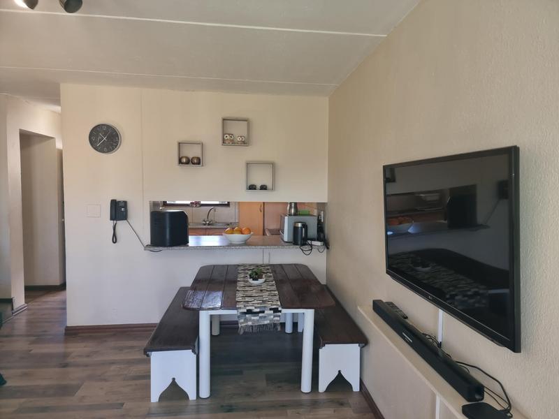 3 Bedroom Property for Sale in Dowerglen Gauteng