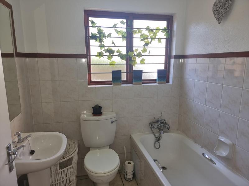 3 Bedroom Property for Sale in Dowerglen Gauteng