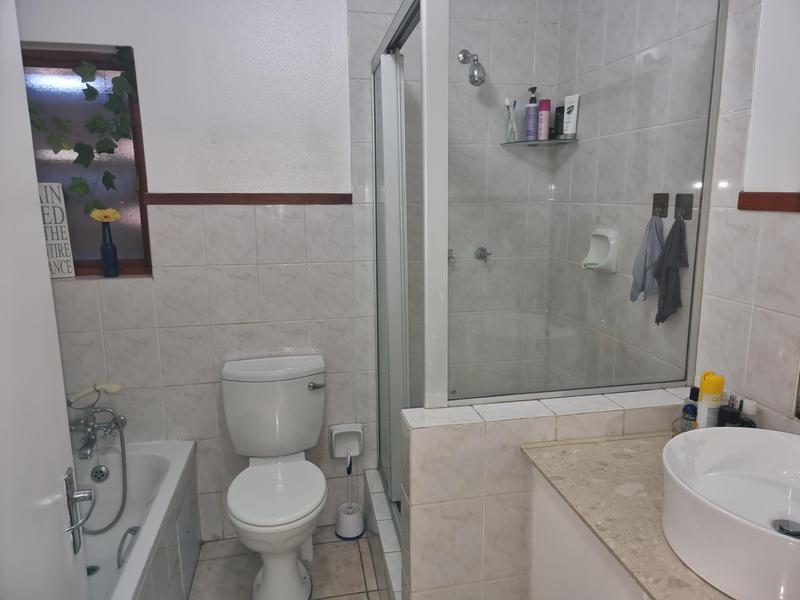 3 Bedroom Property for Sale in Dowerglen Gauteng