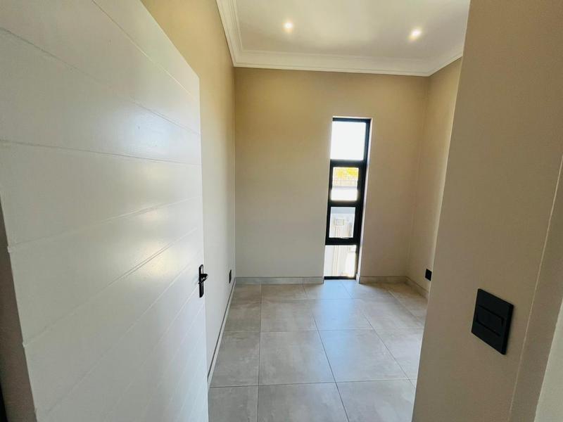 To Let 3 Bedroom Property for Rent in Ferndale Gauteng