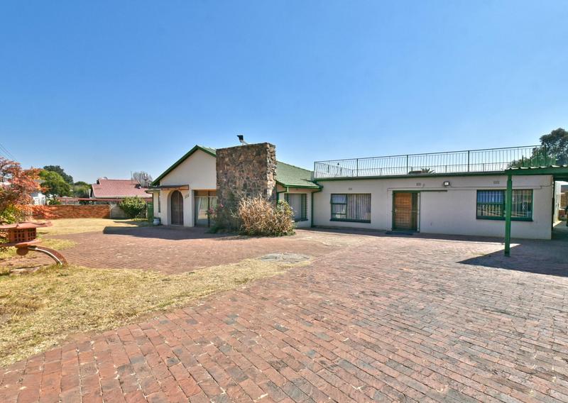 3 Bedroom Property for Sale in Reuven Gauteng