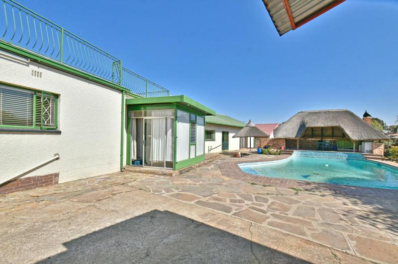 3 Bedroom Property for Sale in Reuven Gauteng