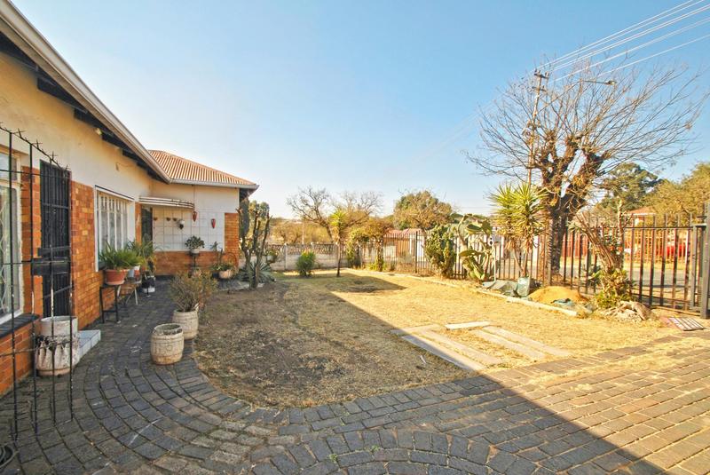 3 Bedroom Property for Sale in Roseacre Gauteng