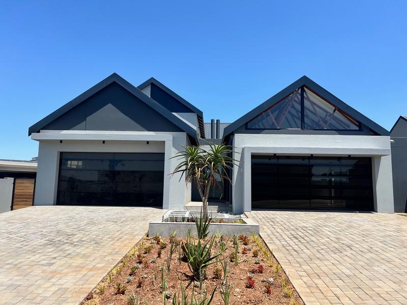 5 Bedroom Property for Sale in Midstream Ridge Gauteng