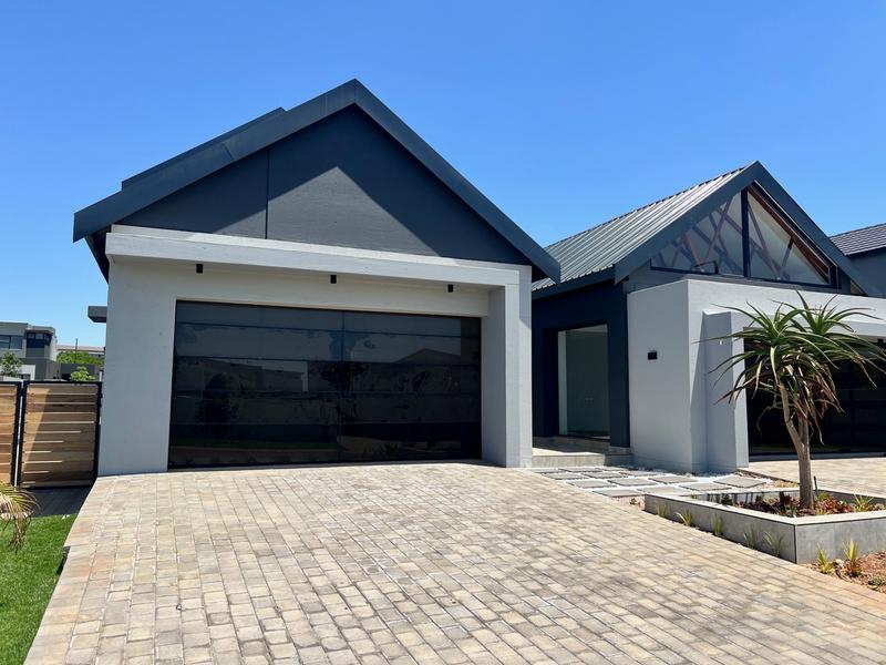 5 Bedroom Property for Sale in Midstream Ridge Gauteng