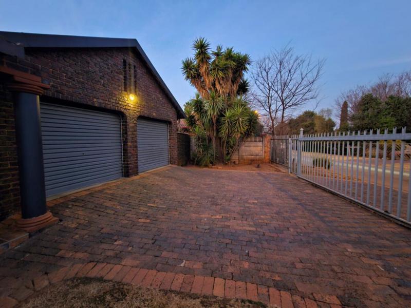 3 Bedroom Property for Sale in Pomona Ext 2 Gauteng