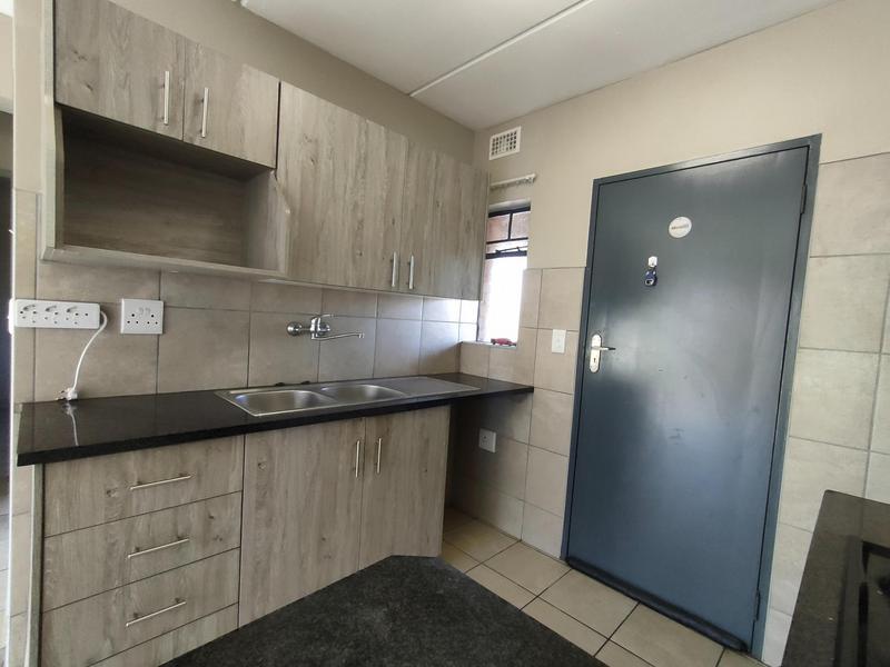 2 Bedroom Property for Sale in Montana Tuine Gauteng