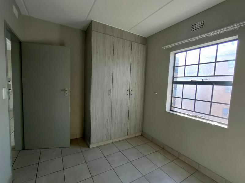 2 Bedroom Property for Sale in Montana Tuine Gauteng