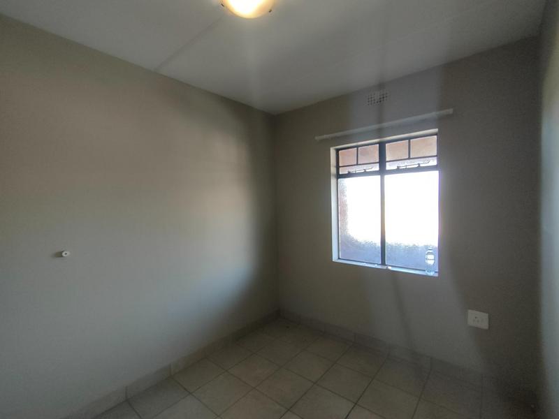 2 Bedroom Property for Sale in Montana Tuine Gauteng