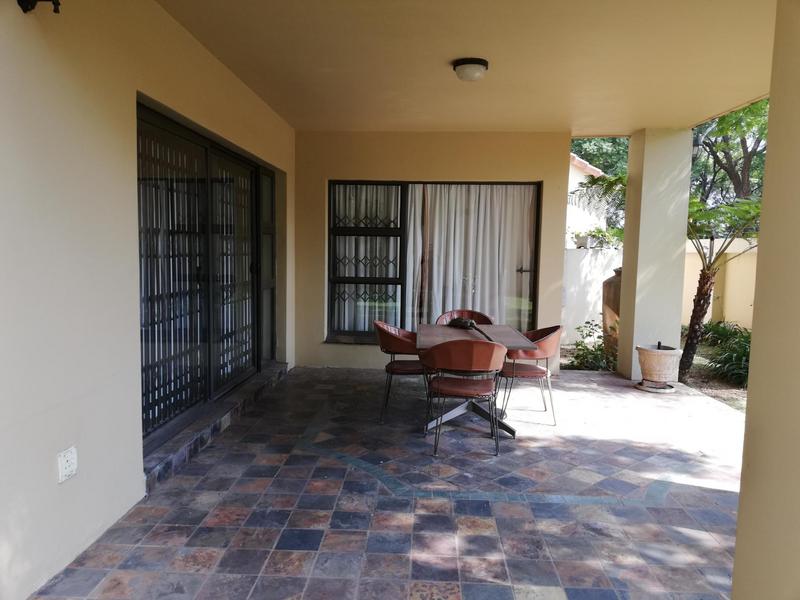 4 Bedroom Property for Sale in Nieuw Muckleneuk Gauteng