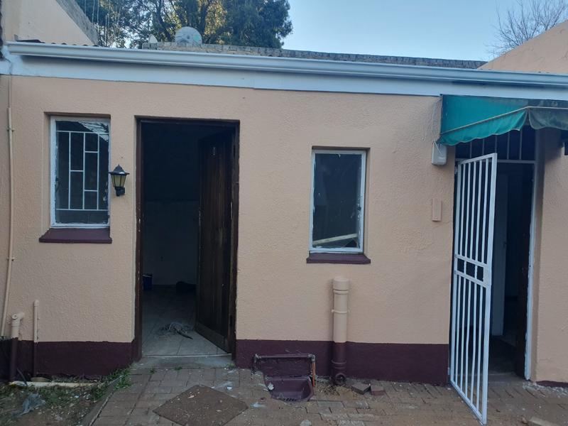 6 Bedroom Property for Sale in Observatory Gauteng