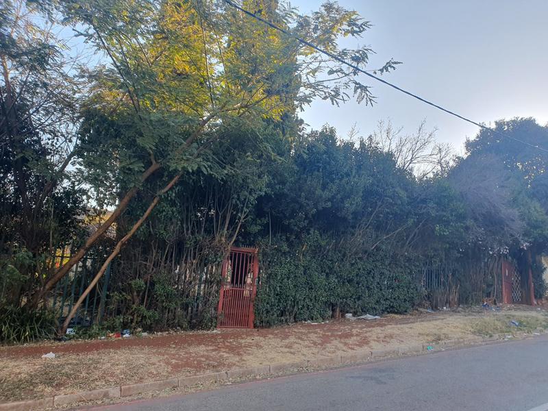 6 Bedroom Property for Sale in Observatory Gauteng