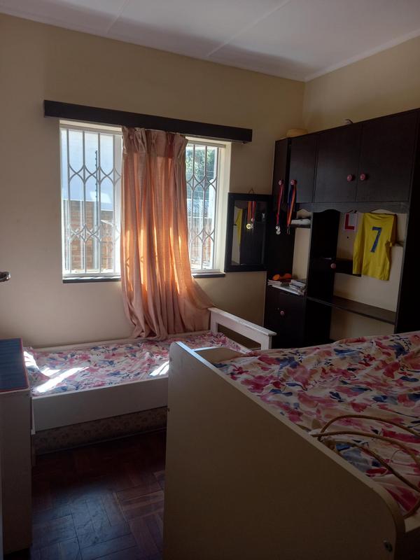 To Let 5 Bedroom Property for Rent in Greenside Gauteng