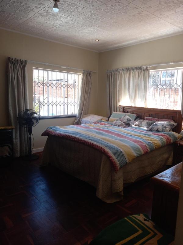 To Let 5 Bedroom Property for Rent in Greenside Gauteng