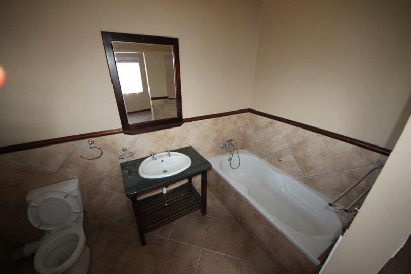 To Let 3 Bedroom Property for Rent in Farrar Park Gauteng