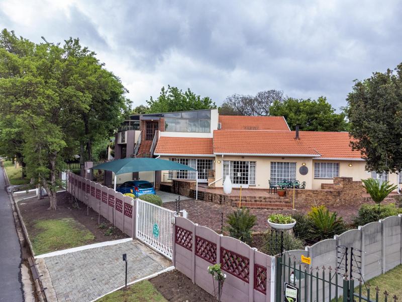 To Let 1 Bedroom Property for Rent in Edenvale Gauteng