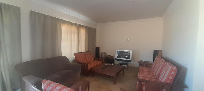 To Let 3 Bedroom Property for Rent in Raslouw Gauteng