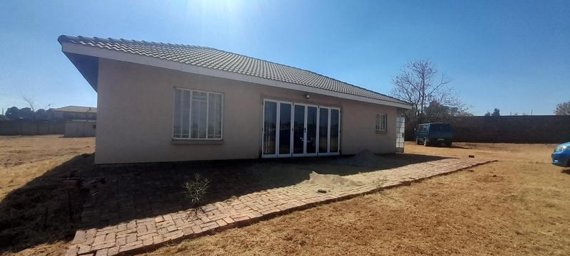 To Let 3 Bedroom Property for Rent in Raslouw Gauteng