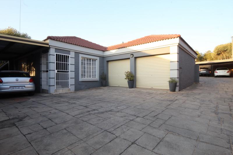 3 Bedroom Property for Sale in Thatchfield Gauteng