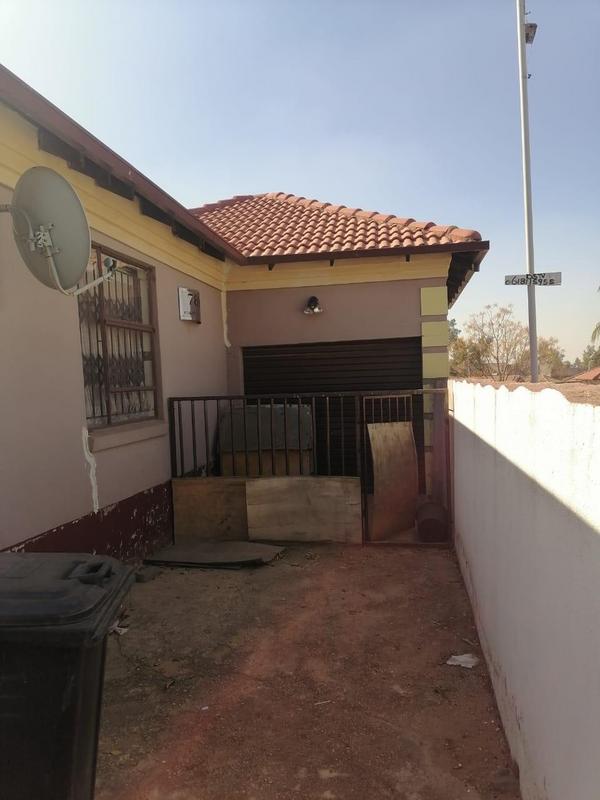 3 Bedroom Property for Sale in Olievenhoutbosch Gauteng