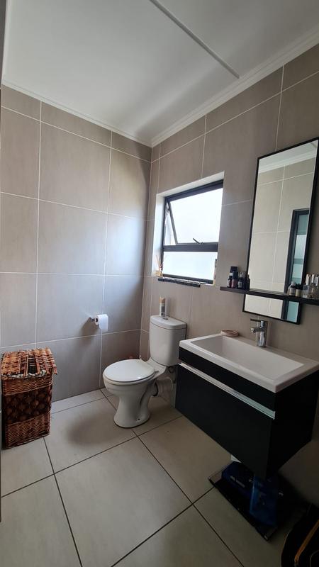 3 Bedroom Property for Sale in Greenstone Hill Gauteng