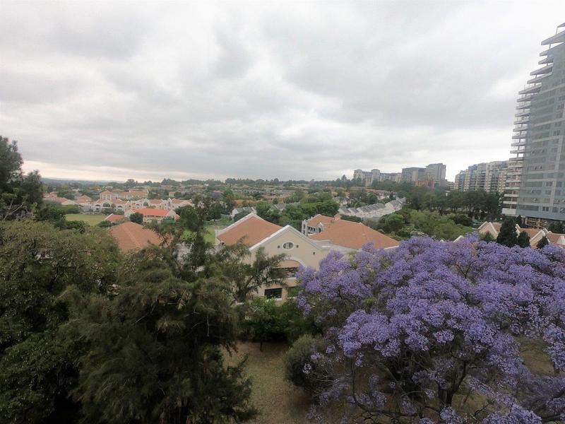 2 Bedroom Property for Sale in Benmore Gardens Gauteng