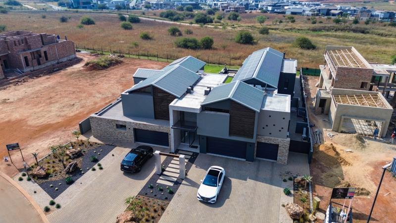 5 Bedroom Property for Sale in Midstream Ridge Gauteng