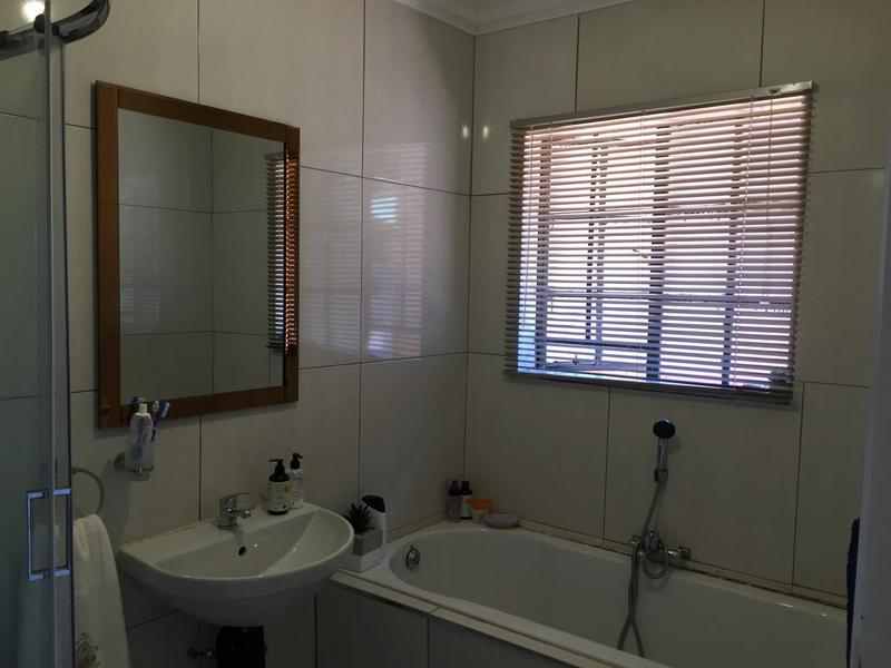 2 Bedroom Property for Sale in Theresa Park Gauteng