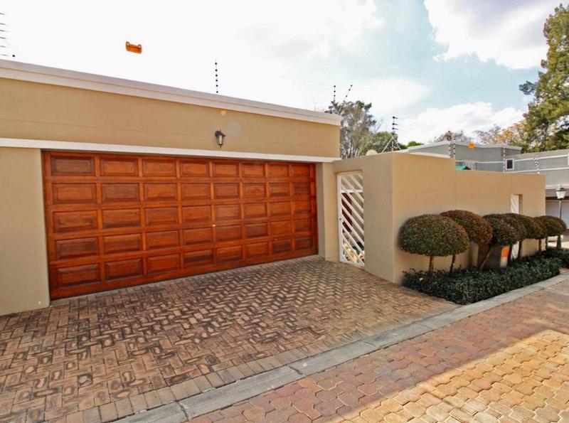 To Let 3 Bedroom Property for Rent in Rivonia Gauteng