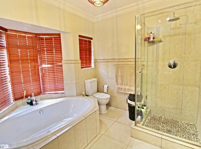 To Let 3 Bedroom Property for Rent in Rivonia Gauteng