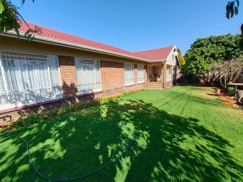 5 Bedroom Property for Sale in Wonderboom Gauteng