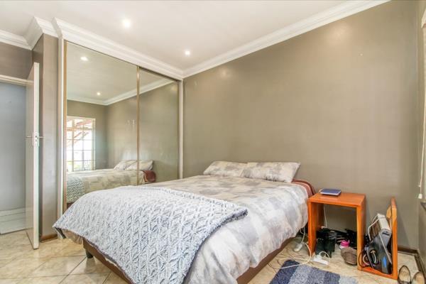 4 Bedroom Property for Sale in Helderkruin Gauteng