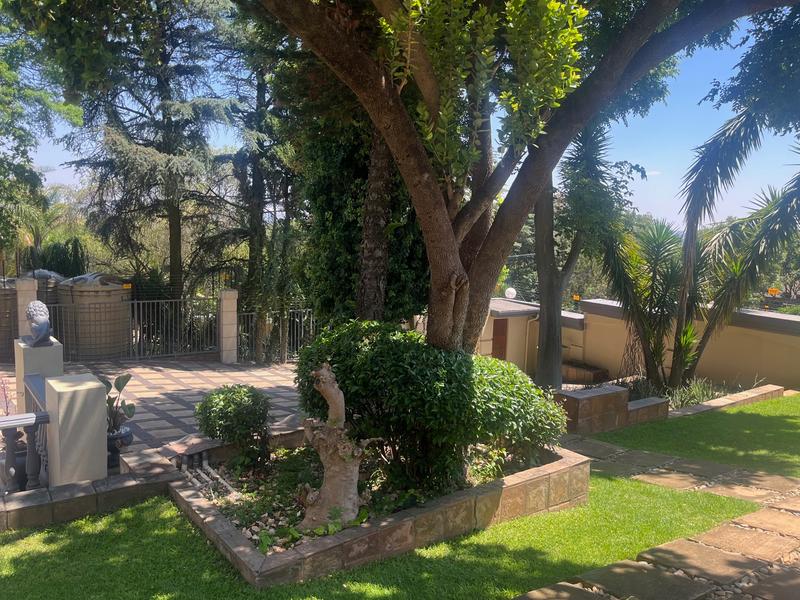 4 Bedroom Property for Sale in Waterkloof Ridge Gauteng