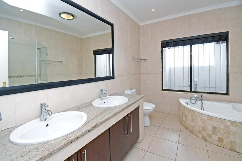 4 Bedroom Property for Sale in Morningside Gauteng