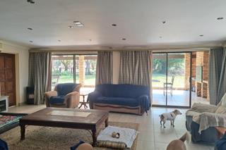 5 Bedroom Property for Sale in Walker Fruit Farms Gauteng