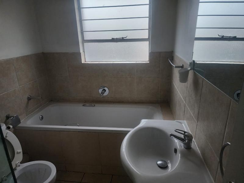 To Let 2 Bedroom Property for Rent in Bardene Gauteng